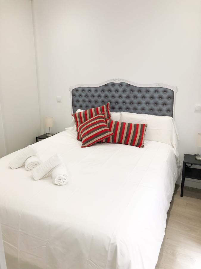 Modern With Ideal Location Next To Atocha Station Madrid Bagian luar foto