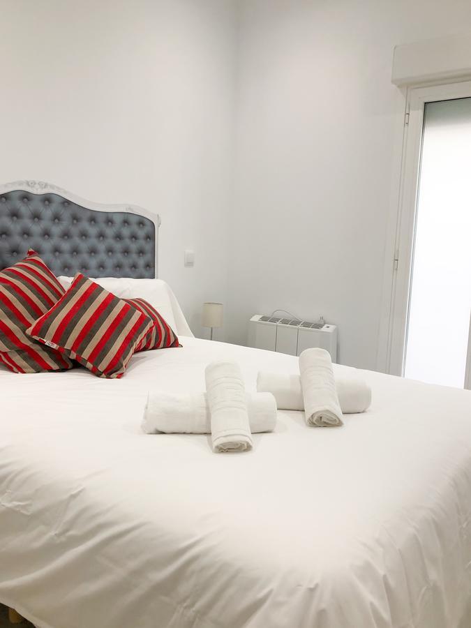 Modern With Ideal Location Next To Atocha Station Madrid Bagian luar foto