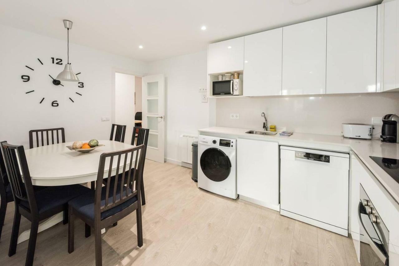 Modern With Ideal Location Next To Atocha Station Madrid Bagian luar foto