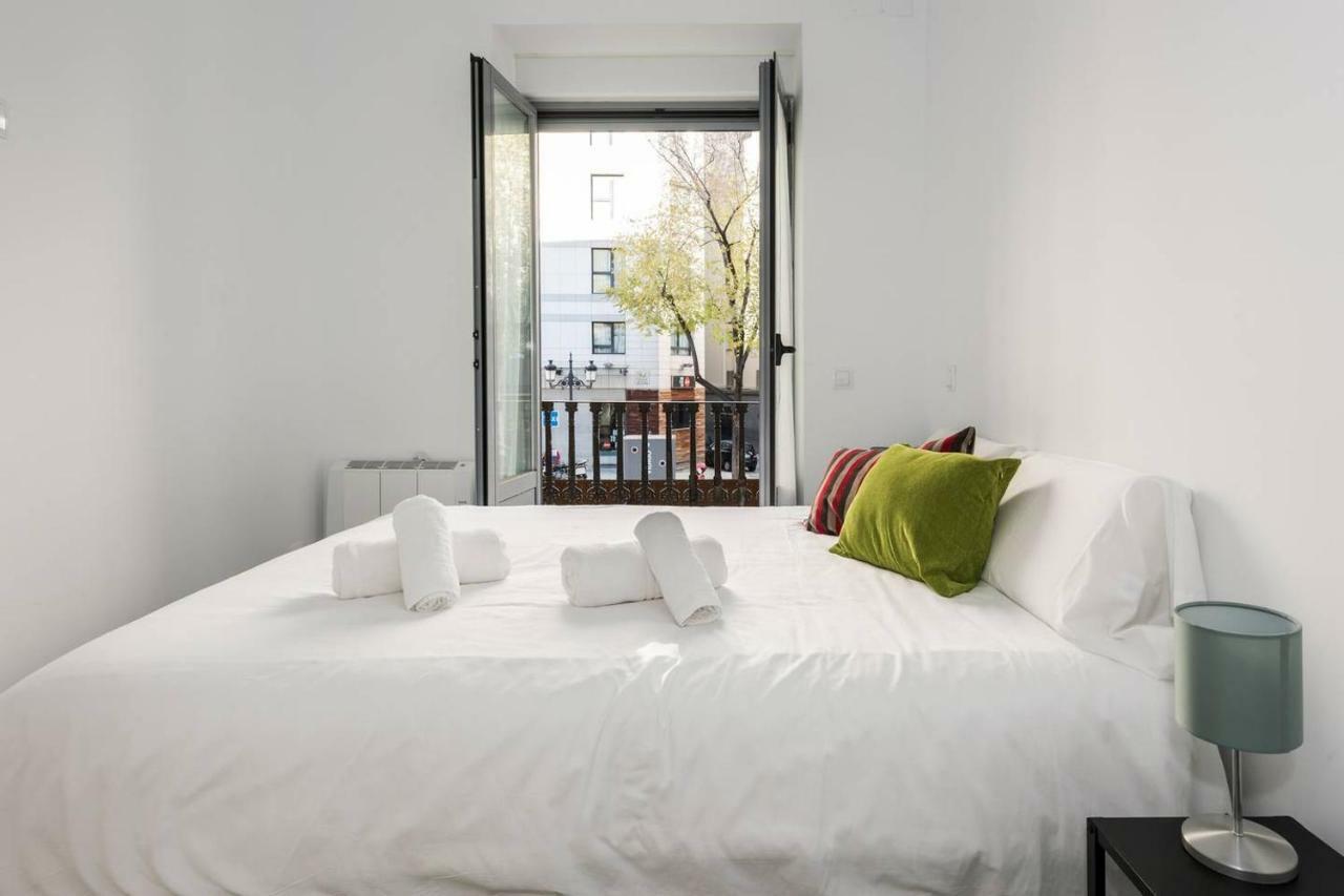 Modern With Ideal Location Next To Atocha Station Madrid Bagian luar foto