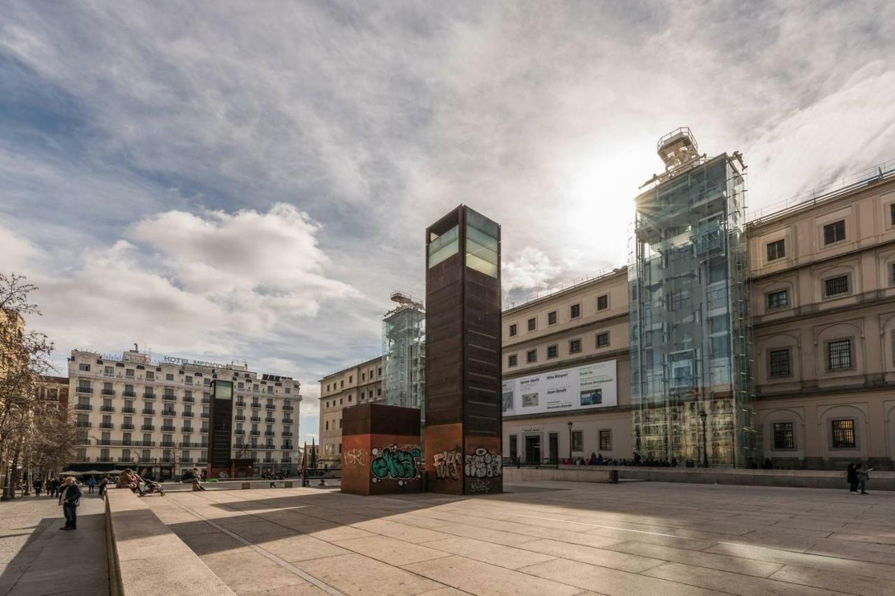 Modern With Ideal Location Next To Atocha Station Madrid Bagian luar foto