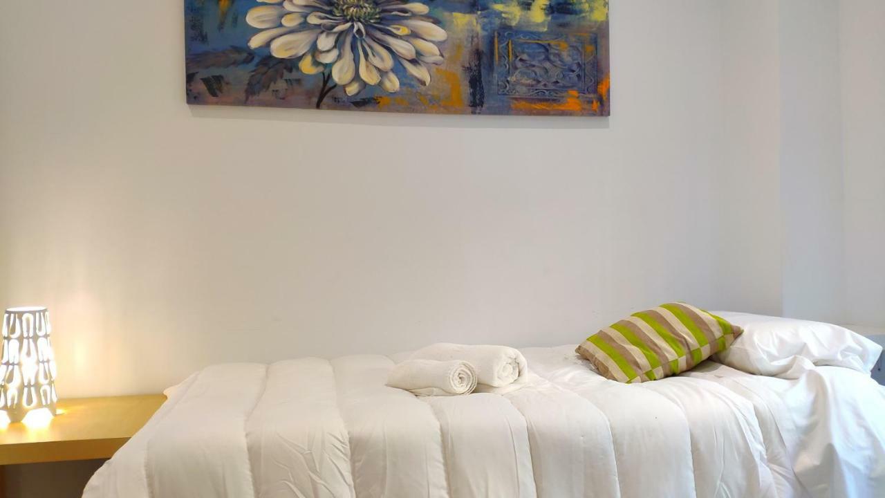 Modern With Ideal Location Next To Atocha Station Madrid Bagian luar foto