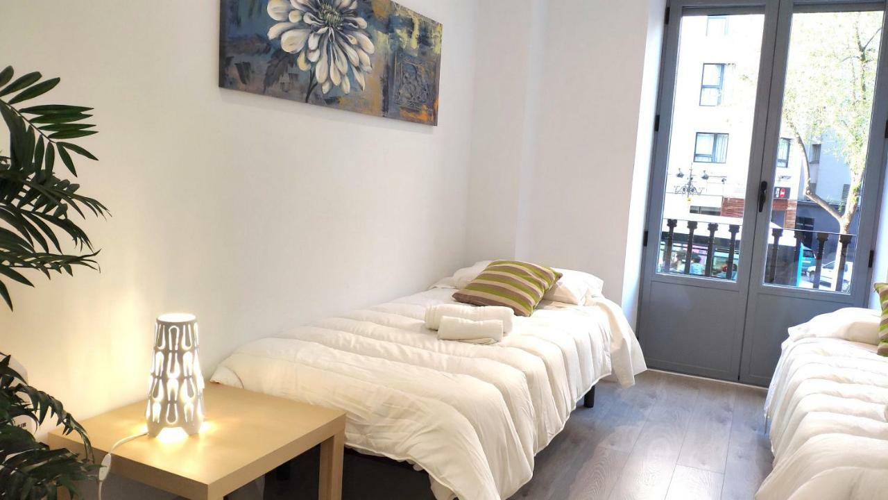 Modern With Ideal Location Next To Atocha Station Madrid Bagian luar foto